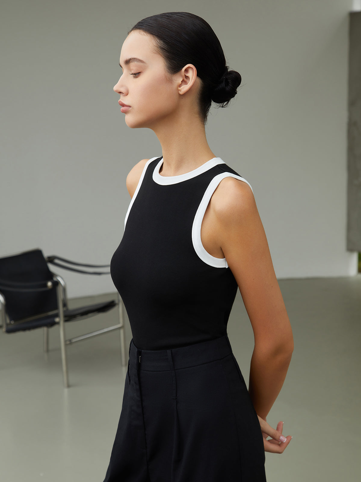 Leichtigkeit und Komfort | Tank-Top mit Kontrastbesatz Worth A Million