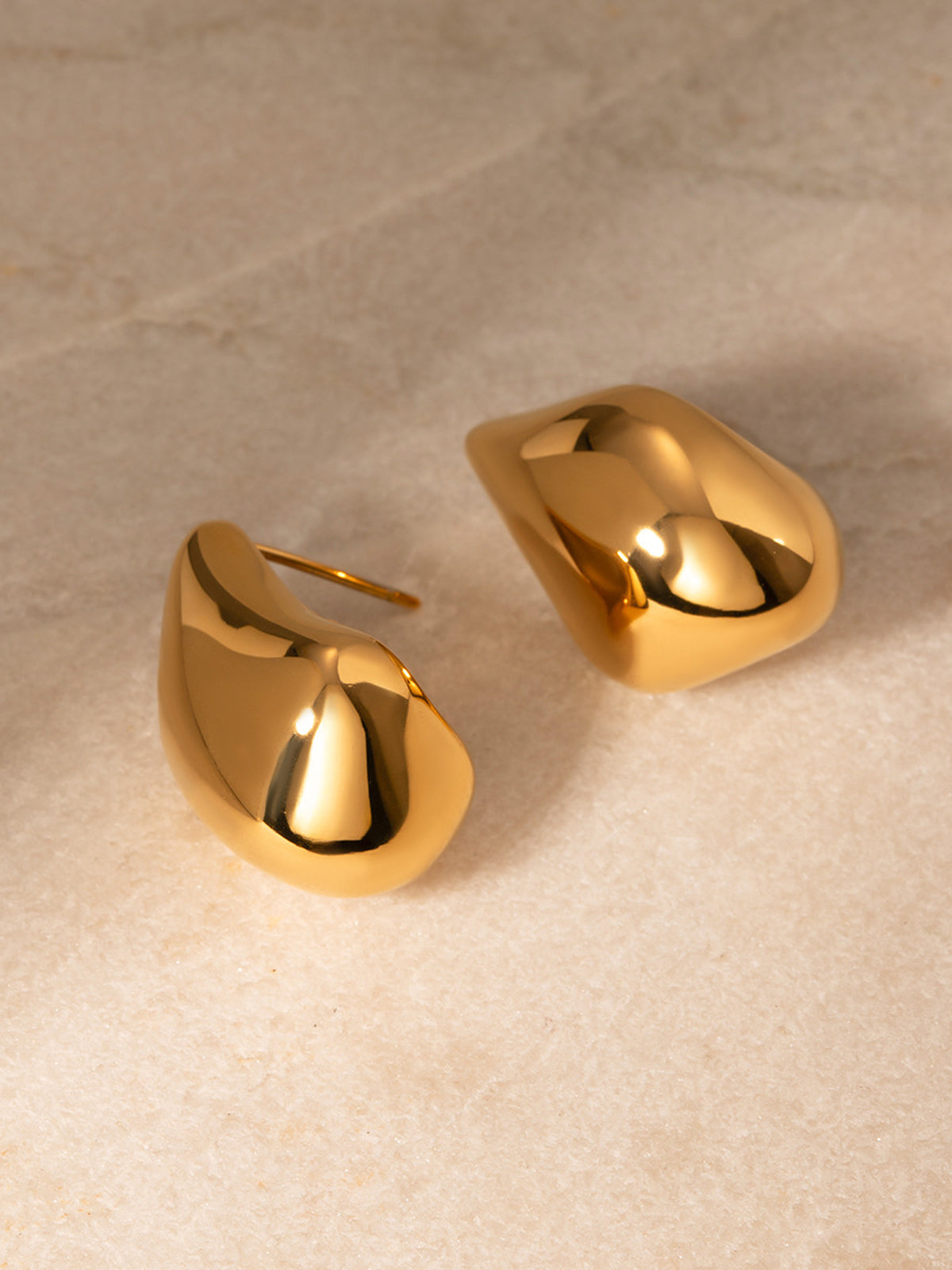 Lena | Unregelmäßig geformte Ohrringe