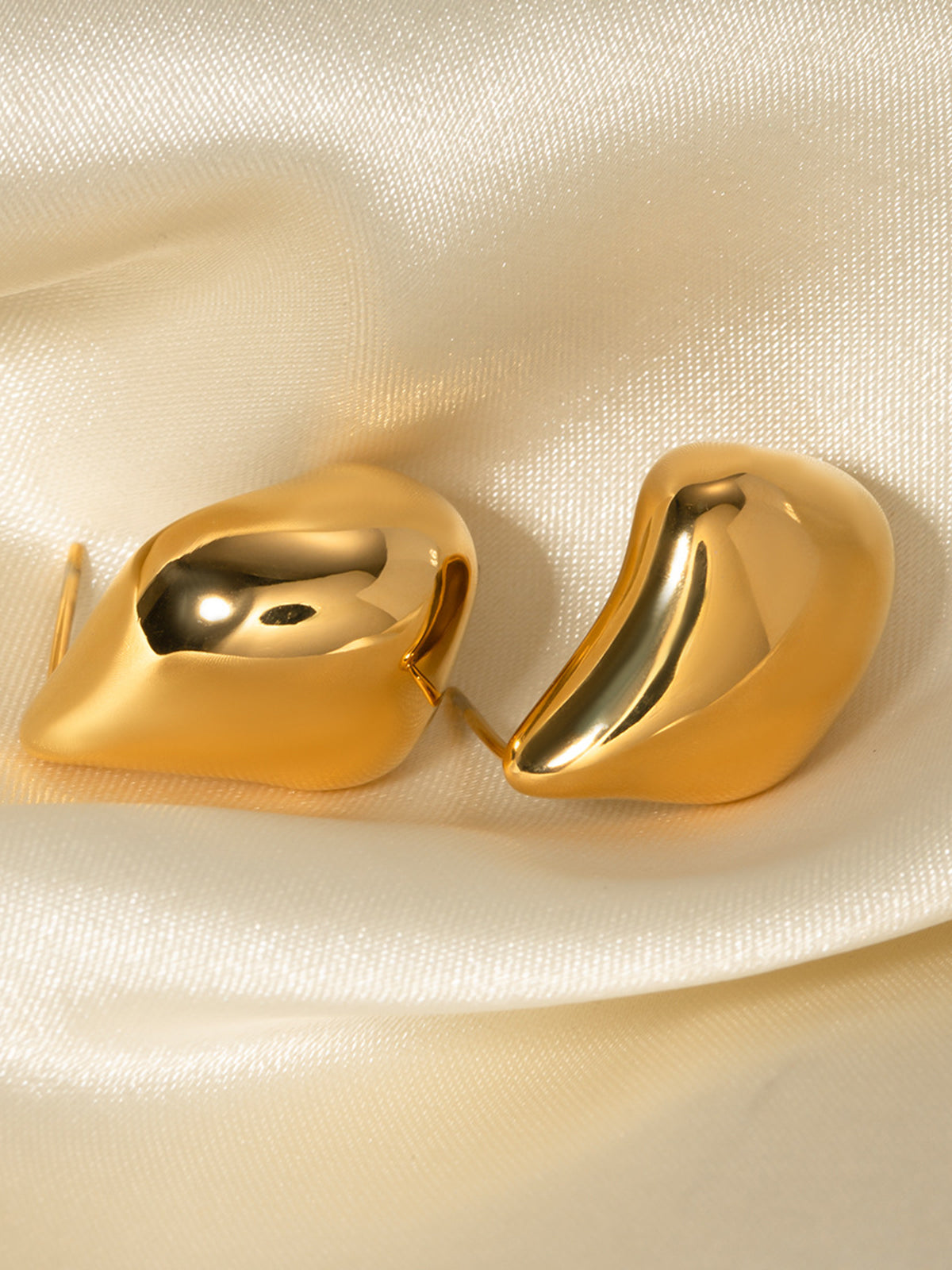 Lena | Unregelmäßig geformte Ohrringe