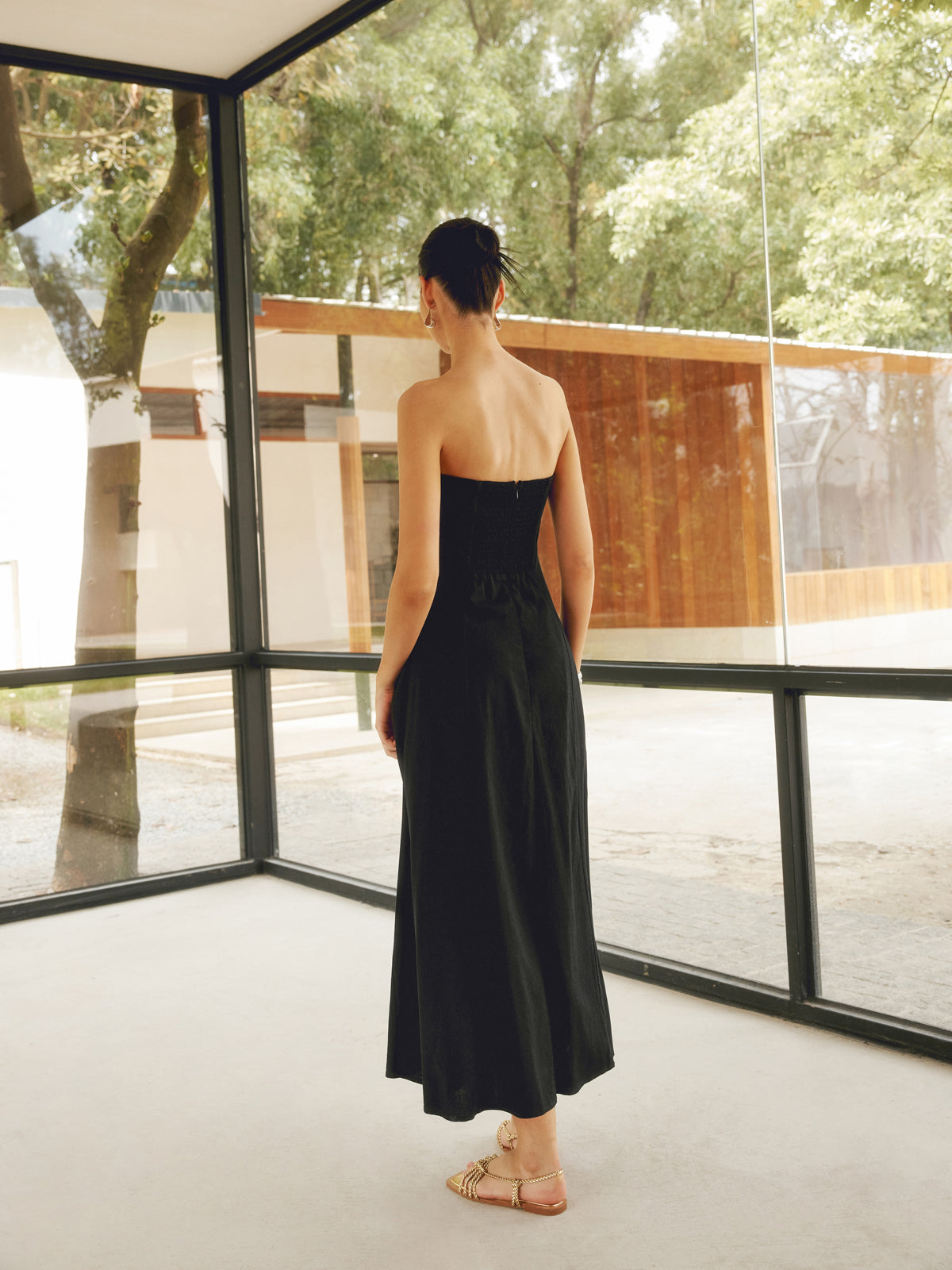 Clara | Elegantes Maxikleid mit Taschen aus Leinenmix