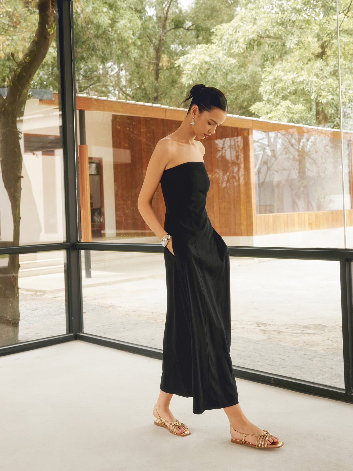 Clara | Elegantes Maxikleid mit Taschen aus Leinenmix