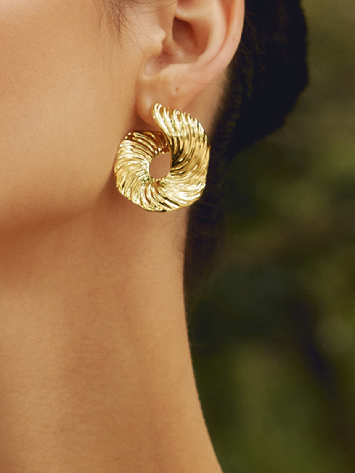 Clara | Geometrische Unregelmäßige Textur Ohrstecker