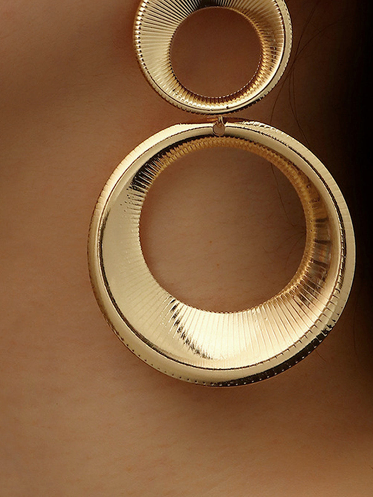 Emma | Vintage Runde Bold Pendant Ohrringe