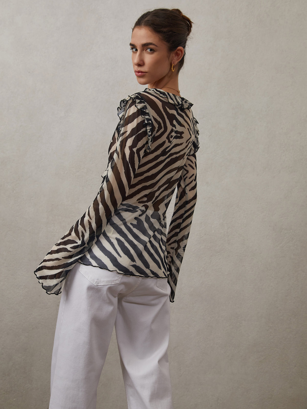 Emma | Rüschentop mit Knotendetails