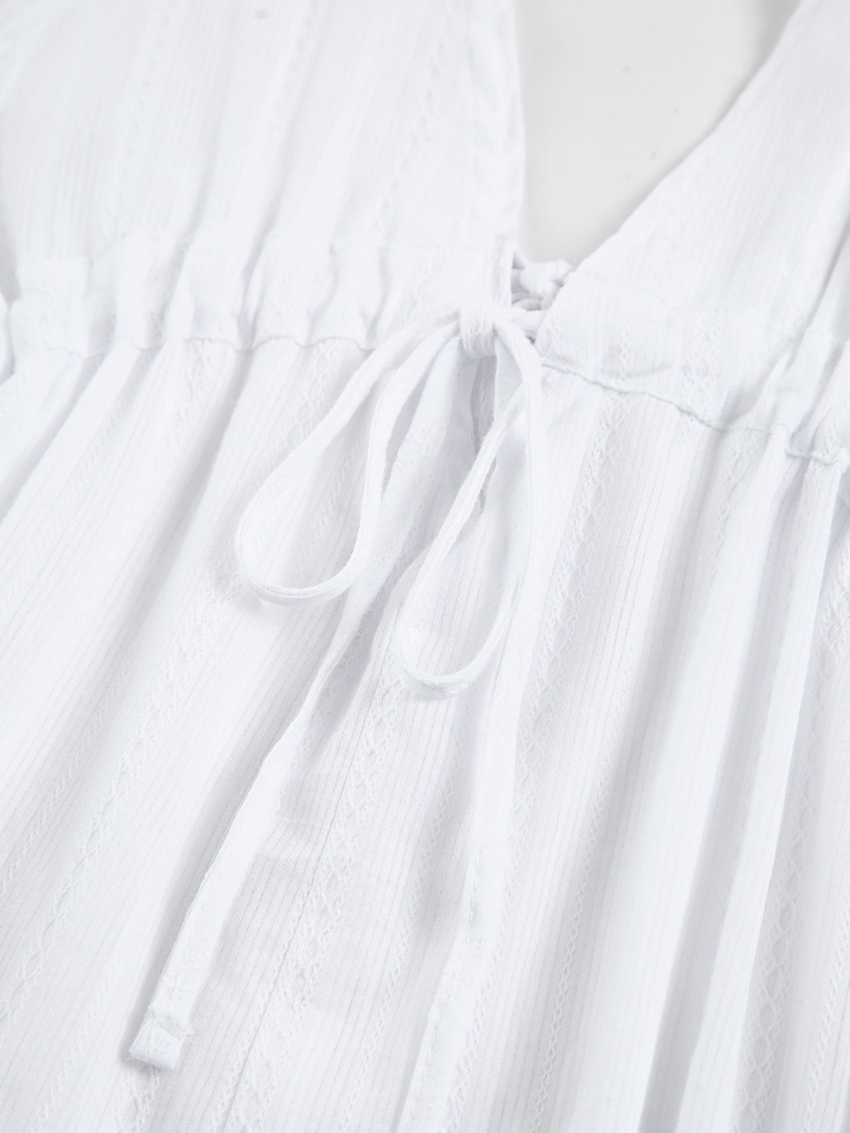 Leonie | Charmantes ärmelloses Rückenausschnitt-Kleid