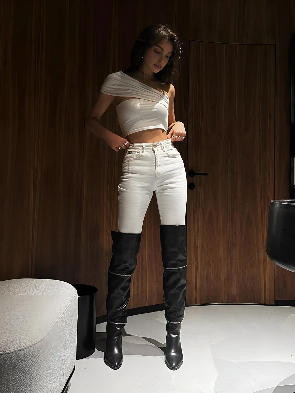 Mia | Asymmetrisches schulterfreies Tank-Top