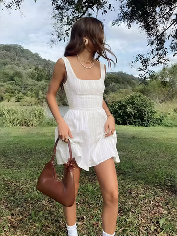 Carina | Romantisches Sommerkleid mit quadratischem Ausschnitt