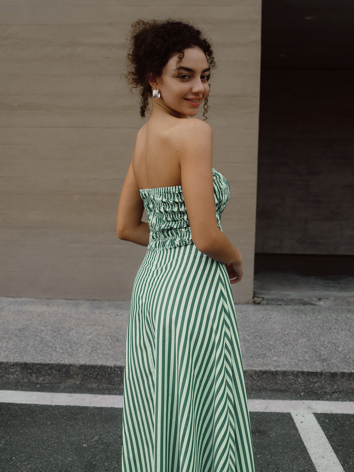 Emilia | Gestreiftes Tube-Maxikleid