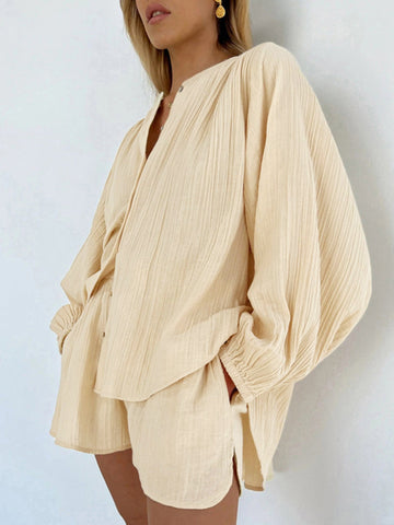 Sommerlook | Santorini Texturiertes Zweiteiliges Shorts Set