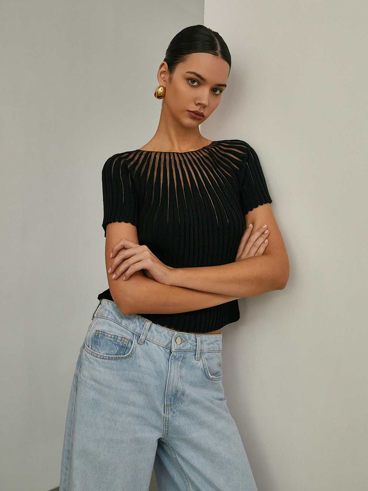 Clara | Elegantes Stricktop mit kurzen Ärmeln