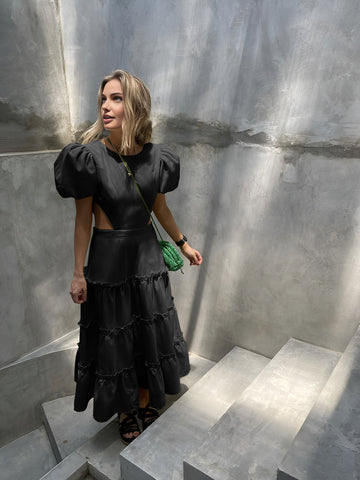 Clara | Kleid mit Puffärmeln und Cutouts