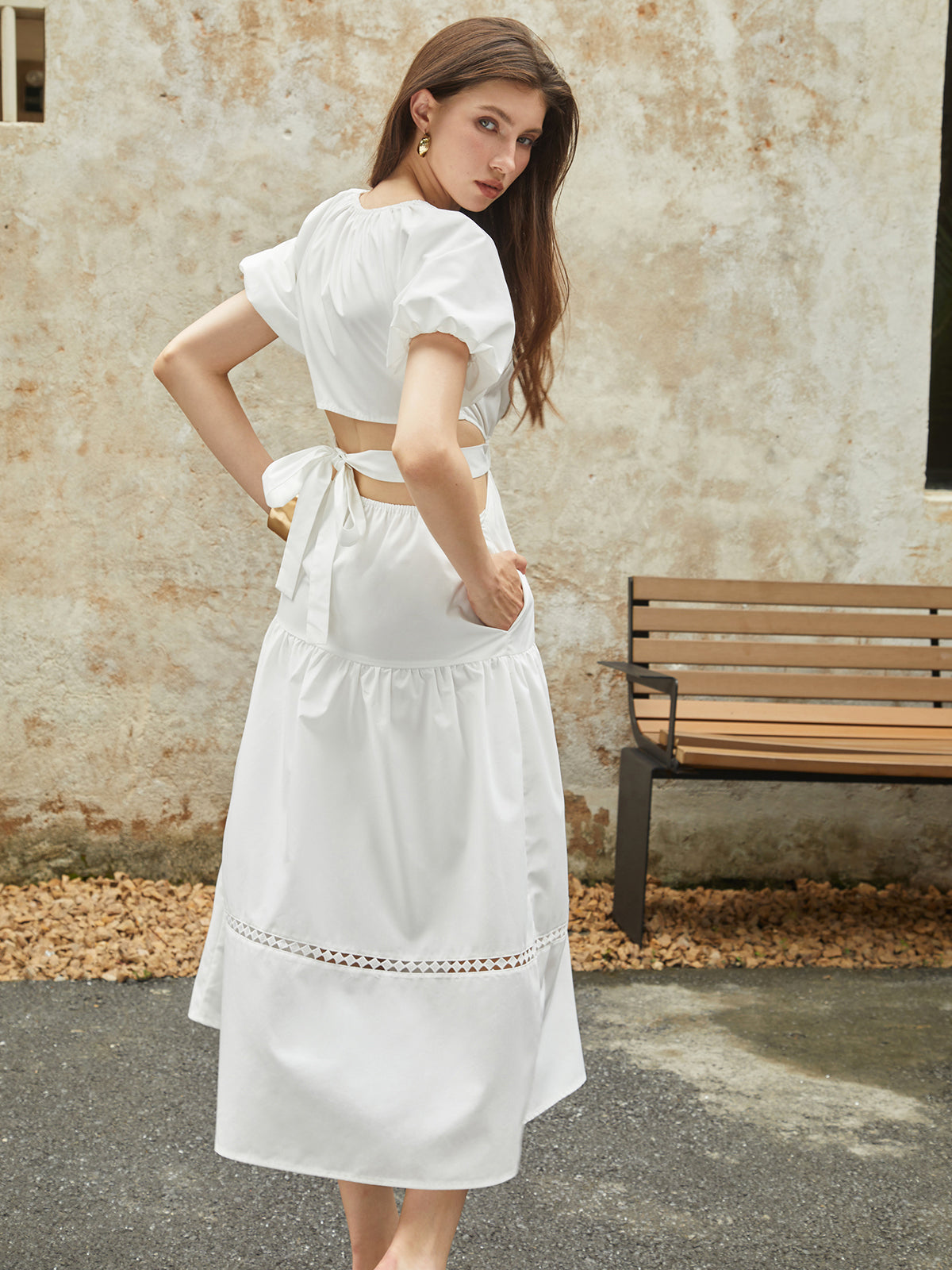 Clara | Midi-Kleid mit Puffärmeln und Knoten