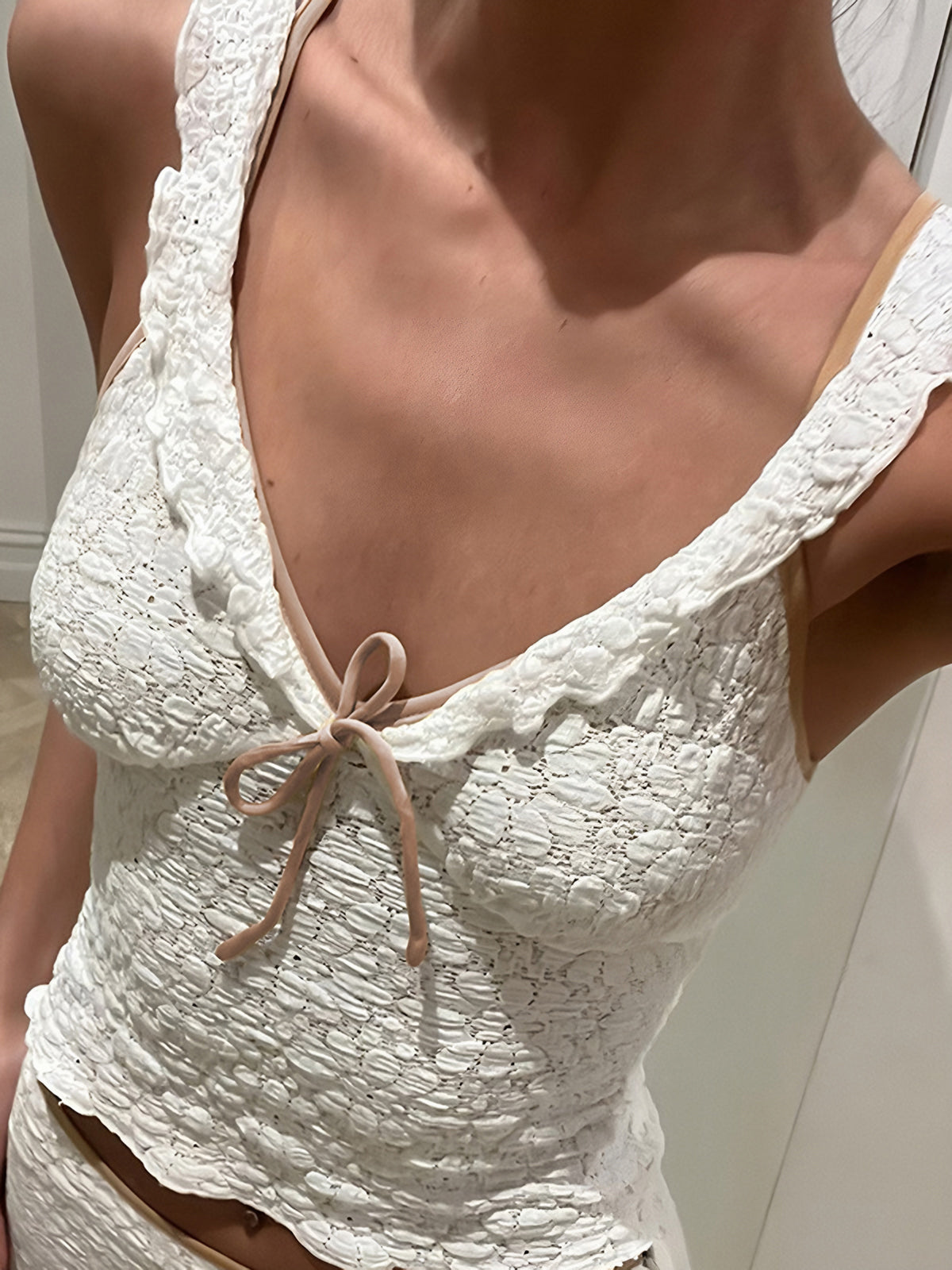 Sophie | Romantisches Top mit Rüschendetails
