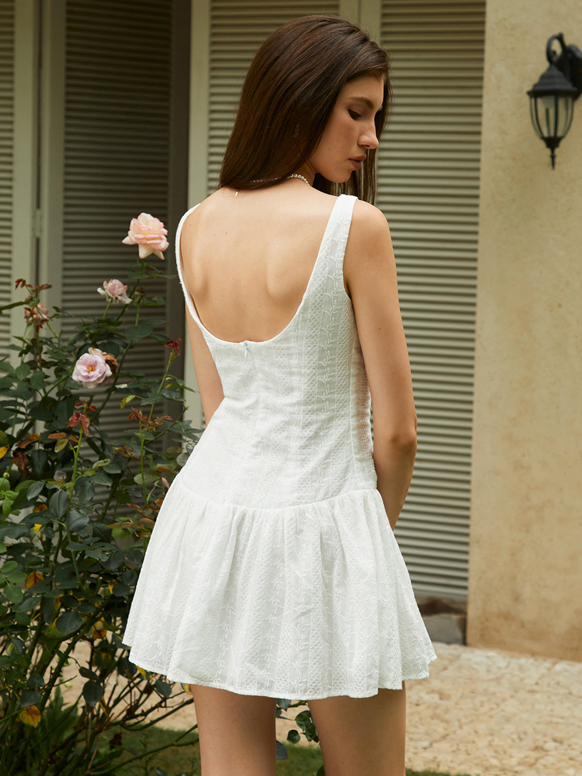 Clara | Rückenfreies Baumwollkleid mit Knopfleiste