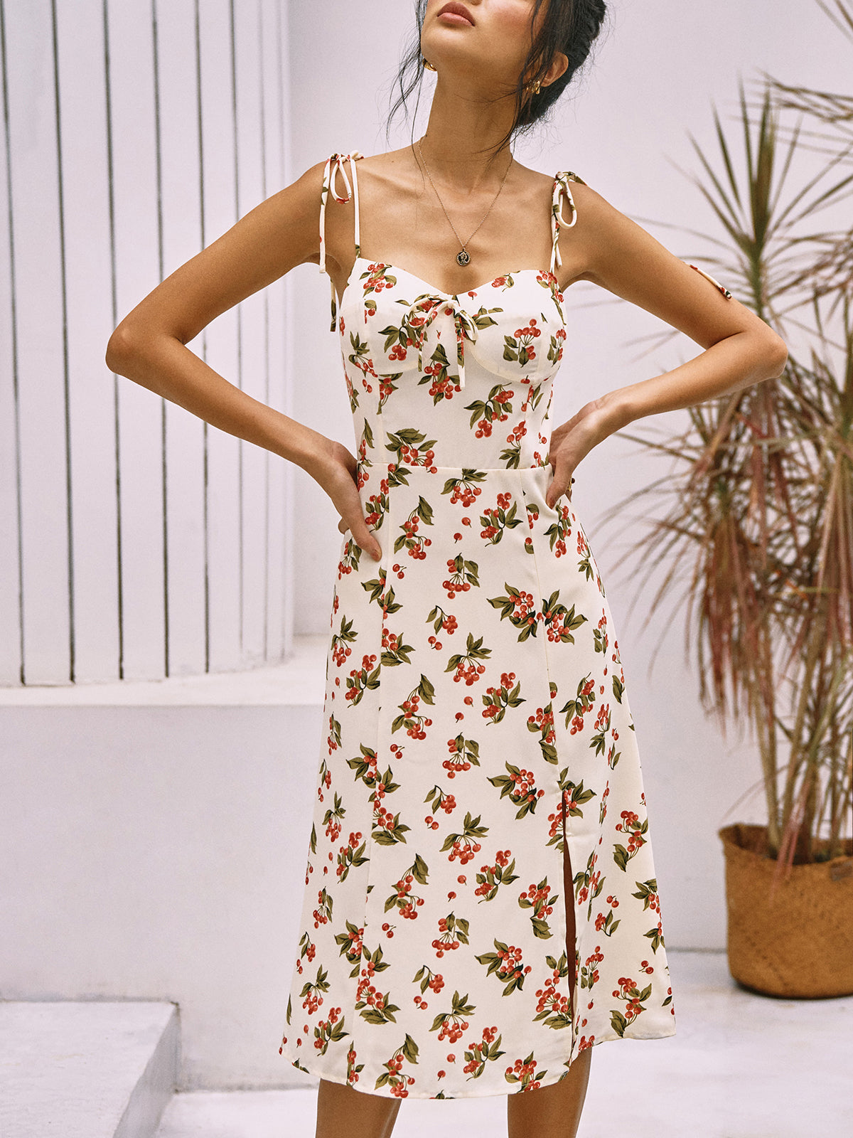 Julia | Florales Knotted Cami Kurzkleid