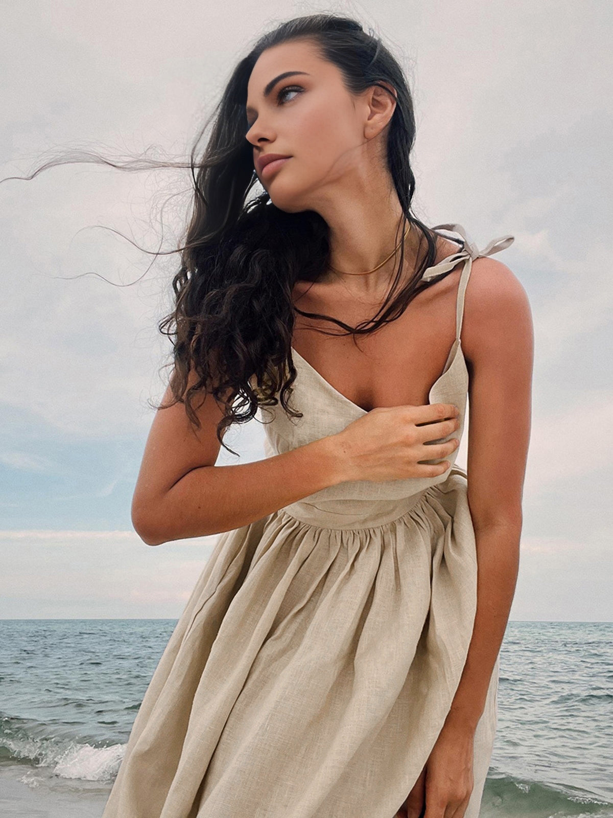 Clara | Rückenfreies Maxikleid aus Baumwolle und Leinen
