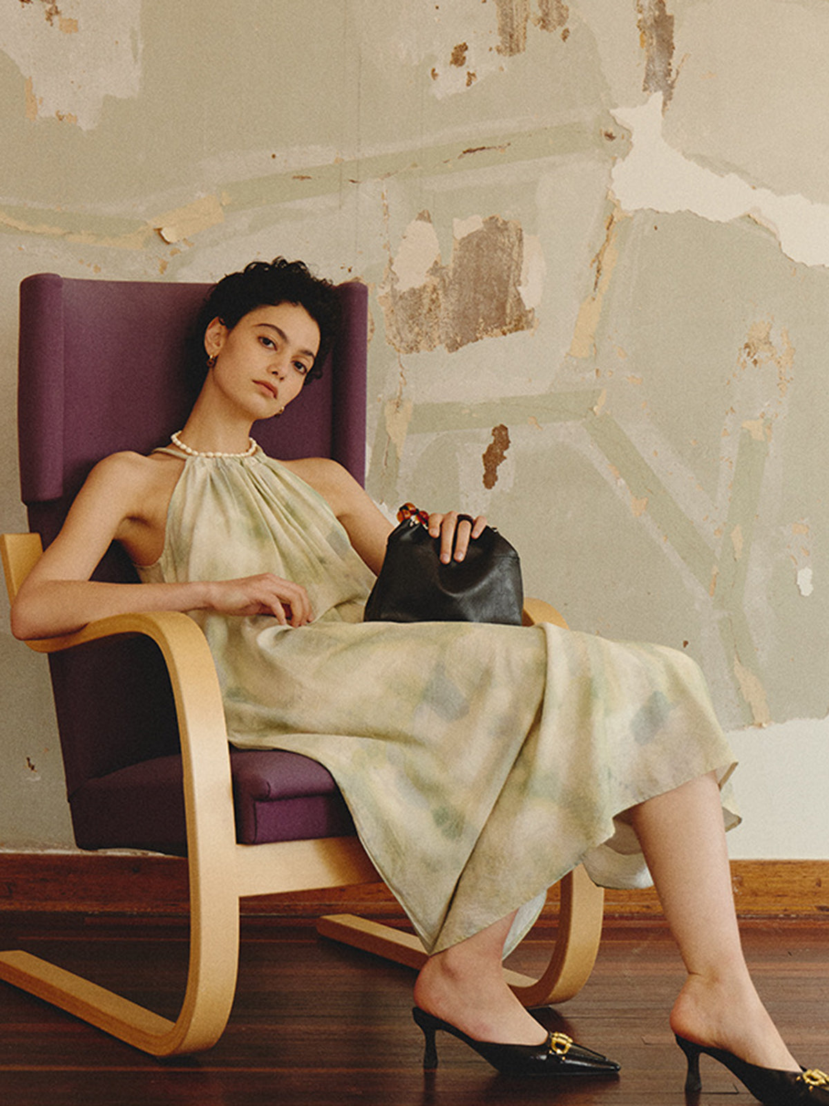 Mia | Zartes Pastellprint Halter Kleid mit Gürtel