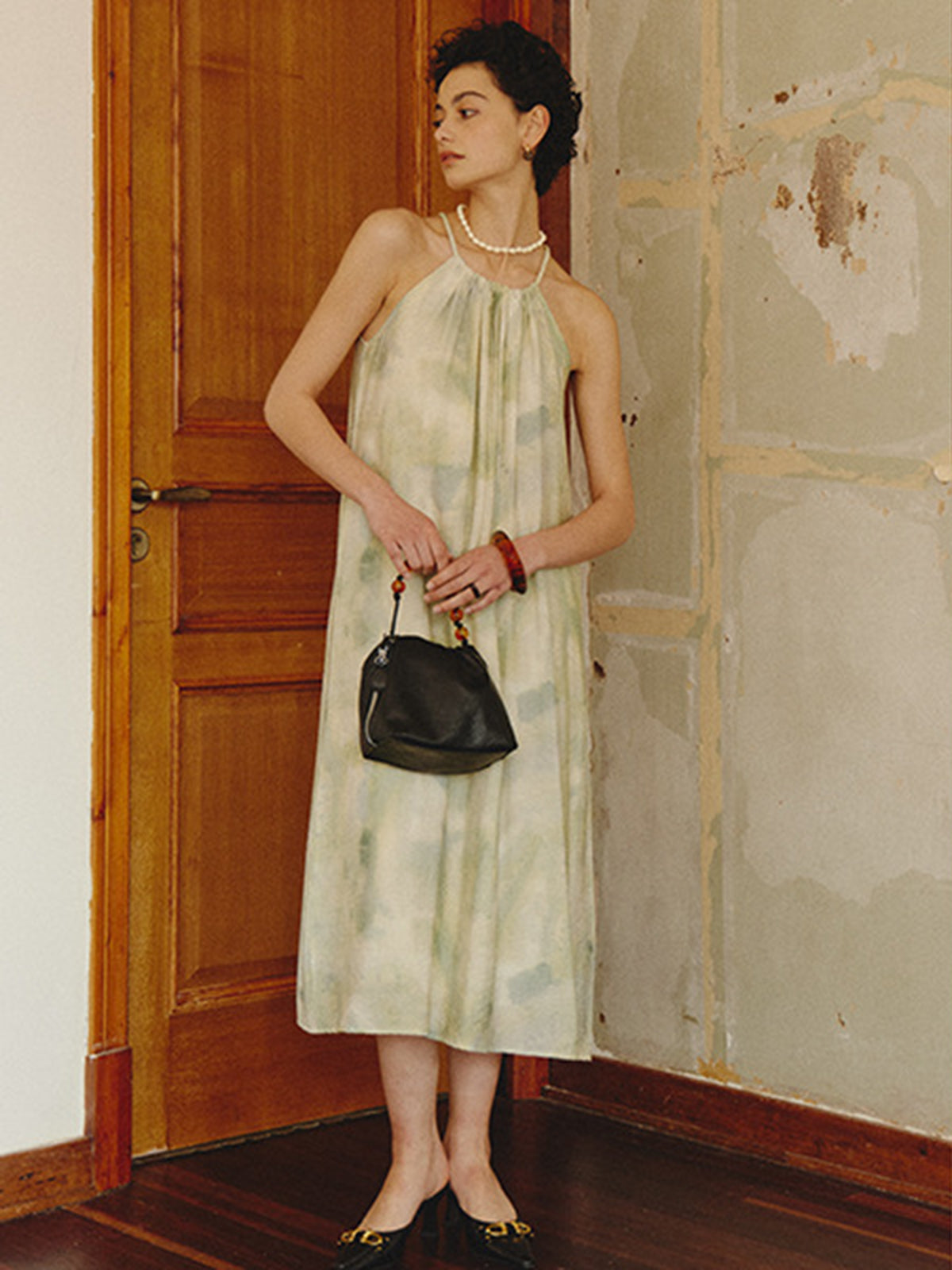 Mia | Zartes Pastellprint Halter Kleid mit Gürtel