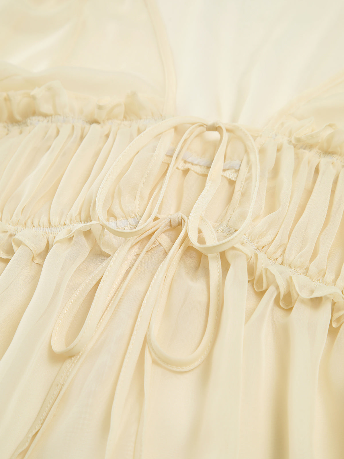 Clara | Hauchdünne Langarmbluse mit Kordelzug