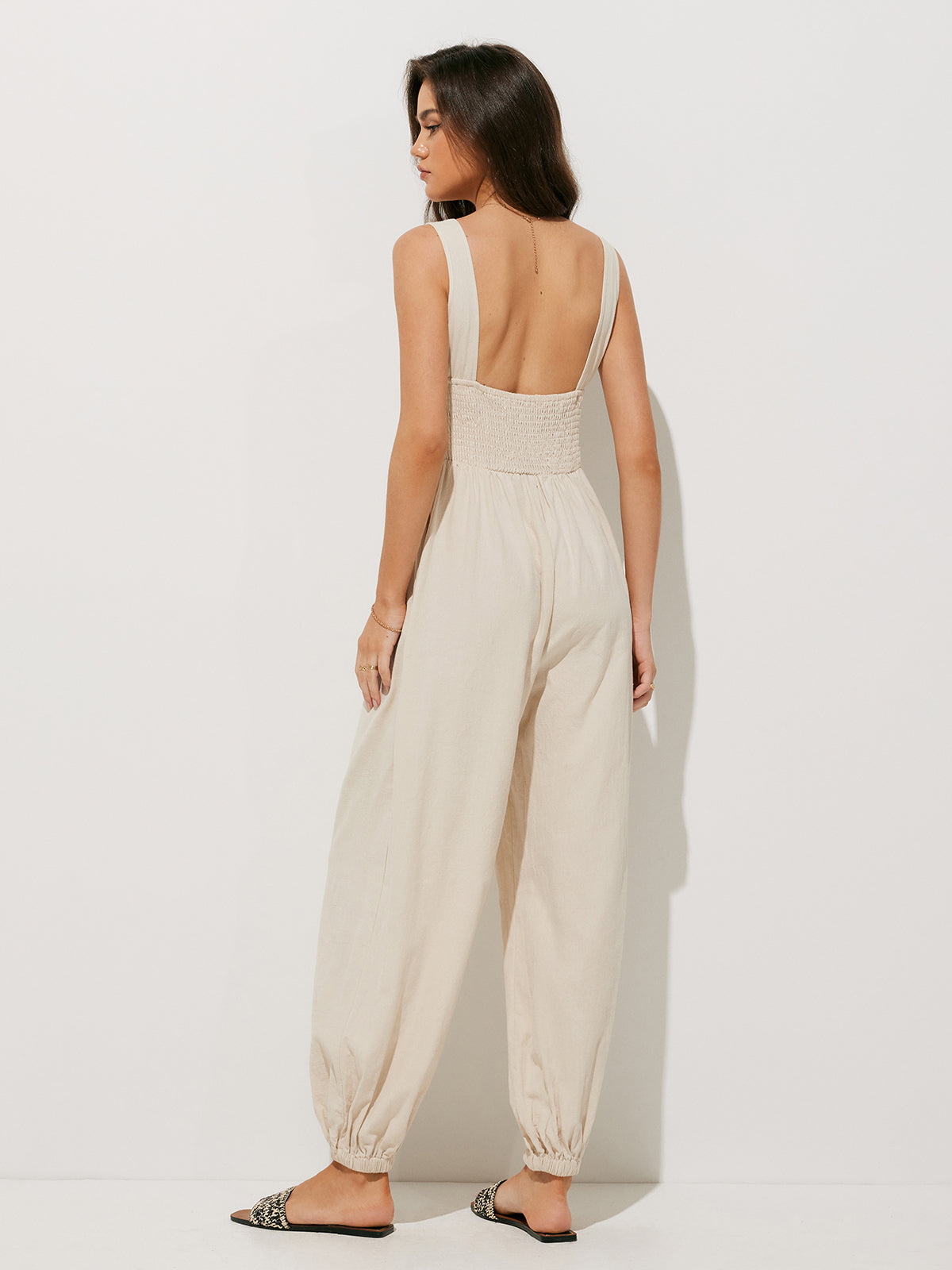 Sophie | Rückenfreier Baumwoll-Jumpsuit mit Bindegürtel