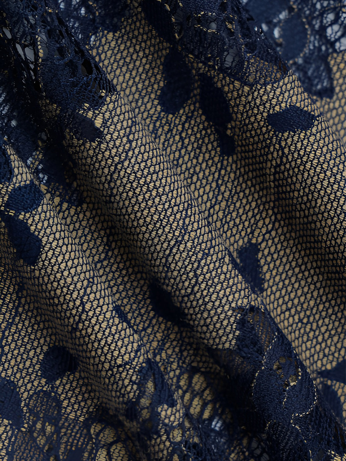 Clara | Maxi-Kleid mit Spitzen-Details