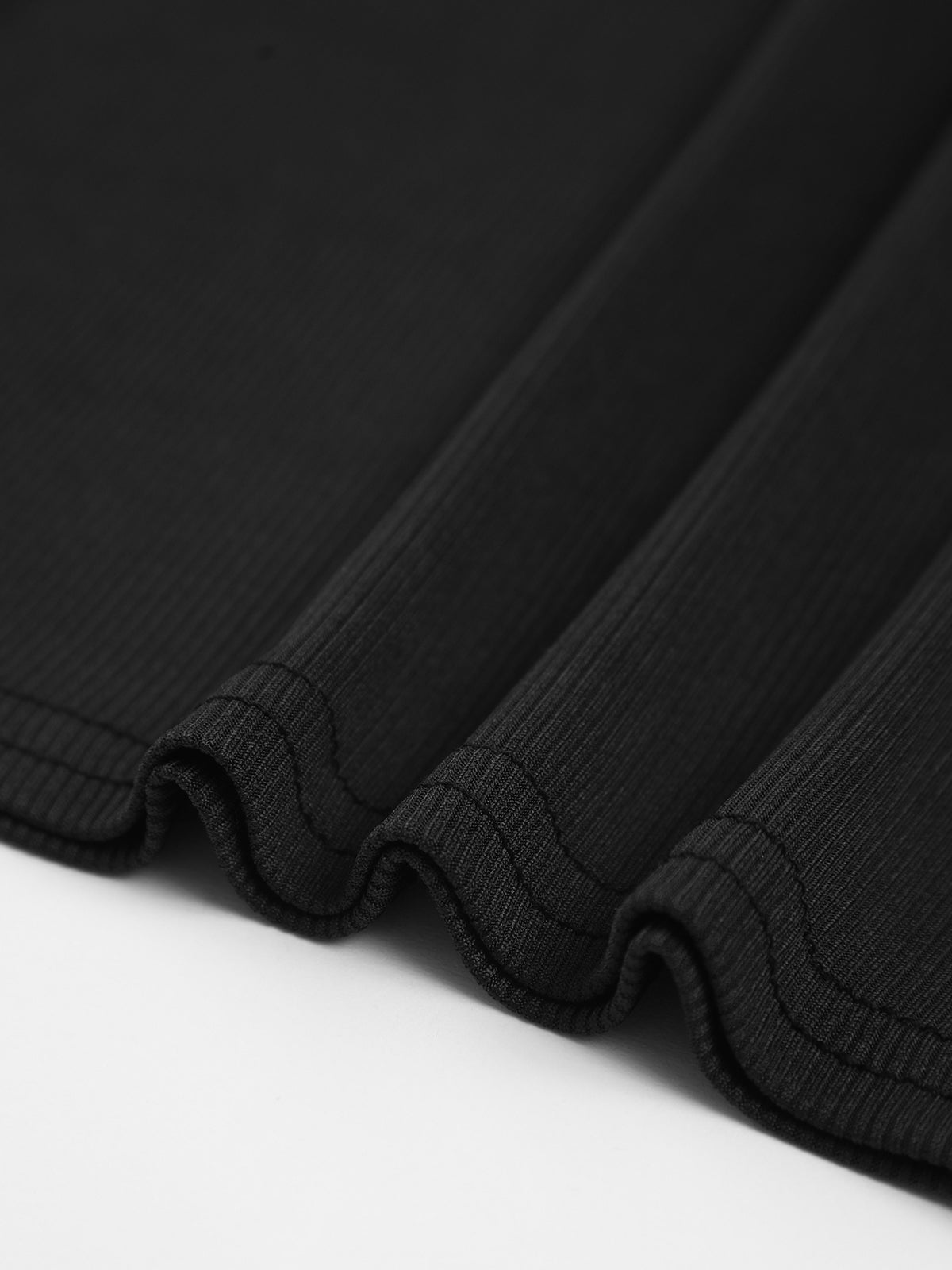 Liane | Bezauberndes Kontrast-Top mit herzförmigem Ausschnitt