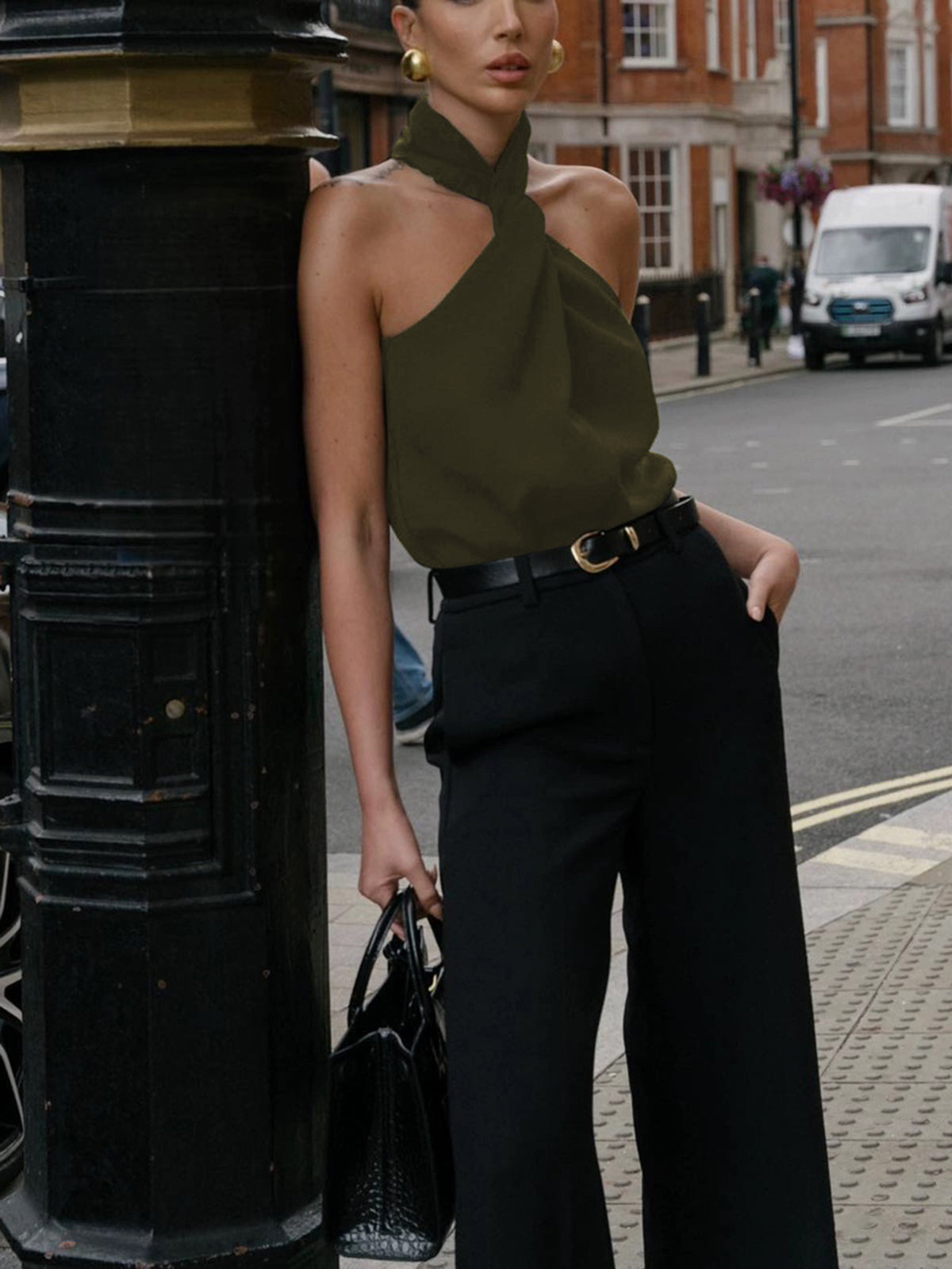 Nora | Elegantes Cross Halter Tanktop