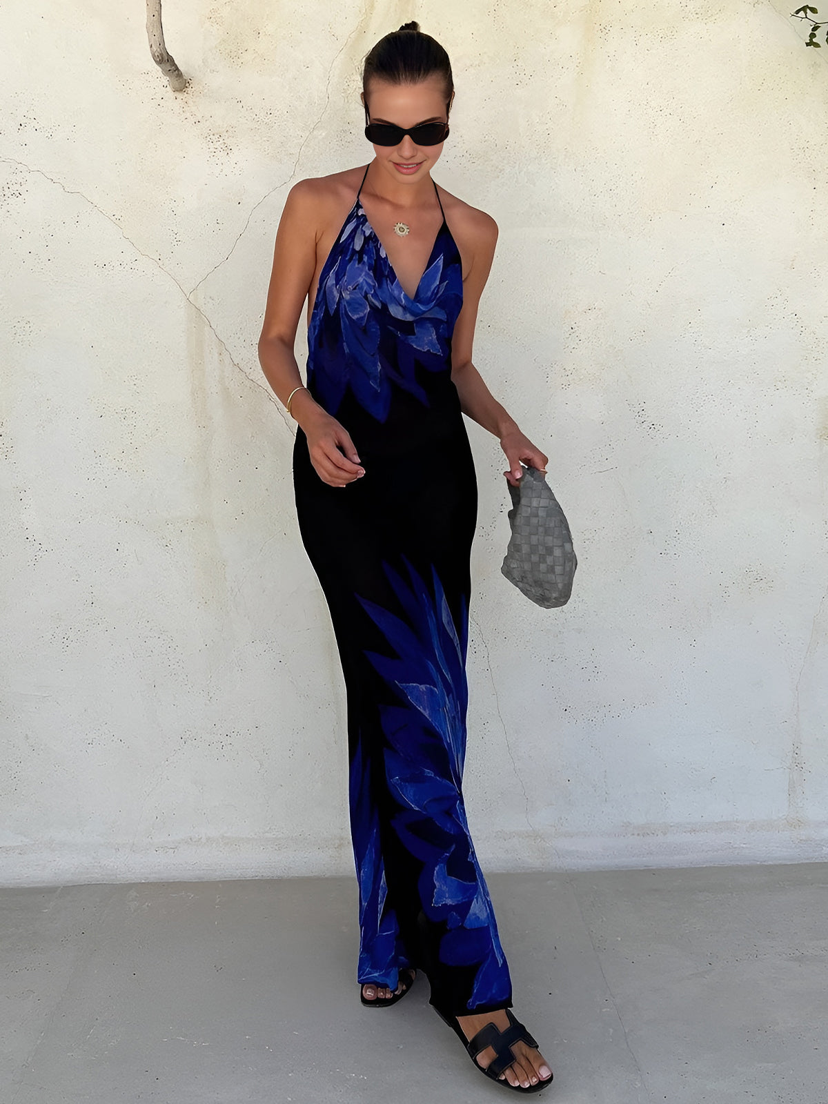 Laura | Bezauberndes Halterkleid mit Rückenausschnitt