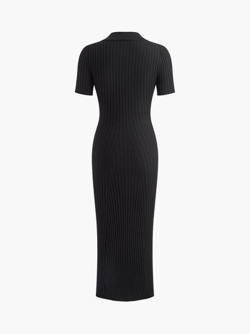 Clara | Strick-Knopf-Kleid mit kurzen Ärmeln