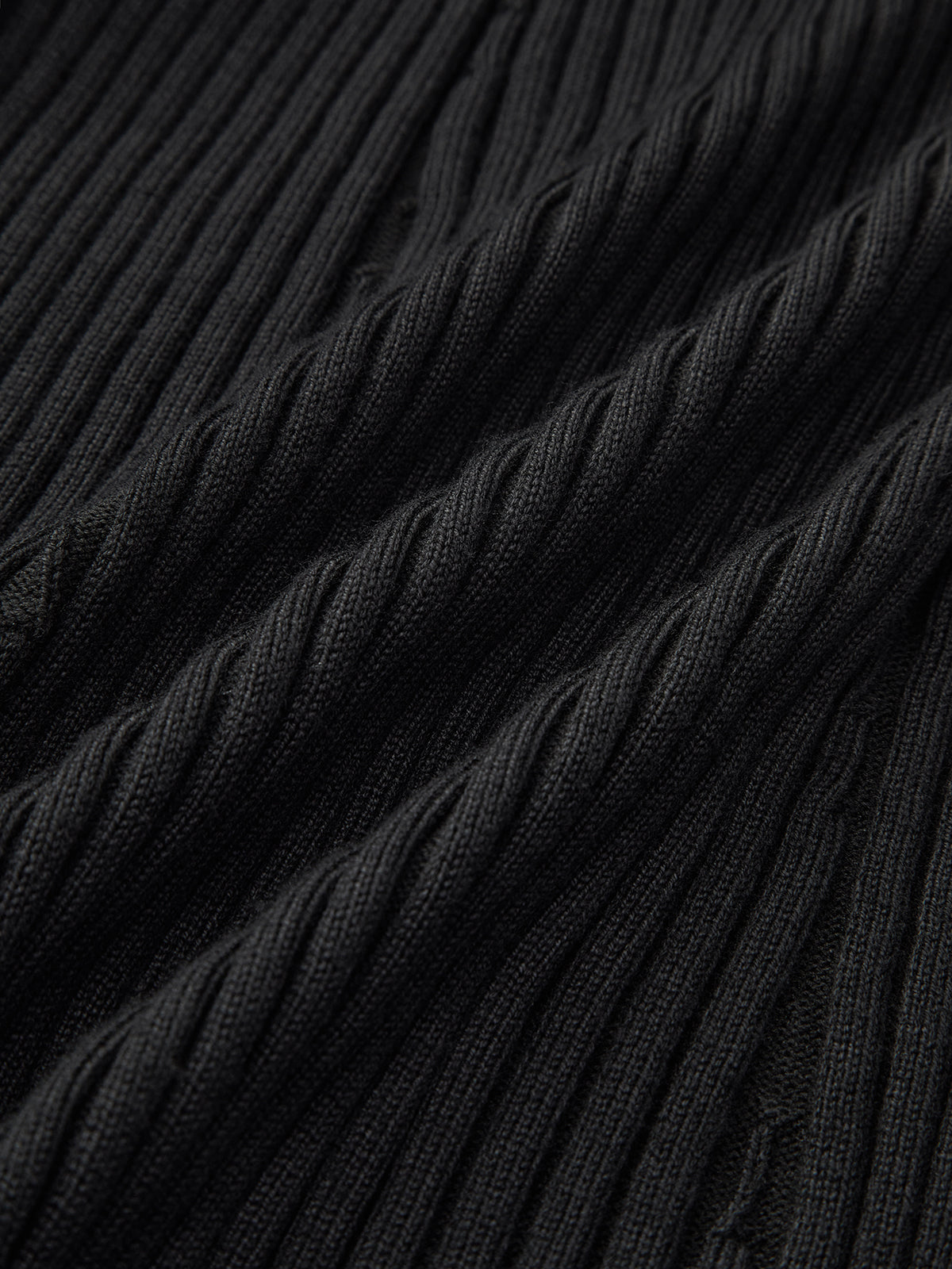 Clara | Strick-Knopf-Kleid mit kurzen Ärmeln