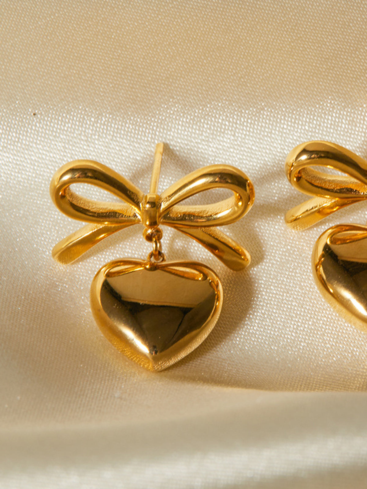 Julia | Geschenkband-Herz-Ohrhänger