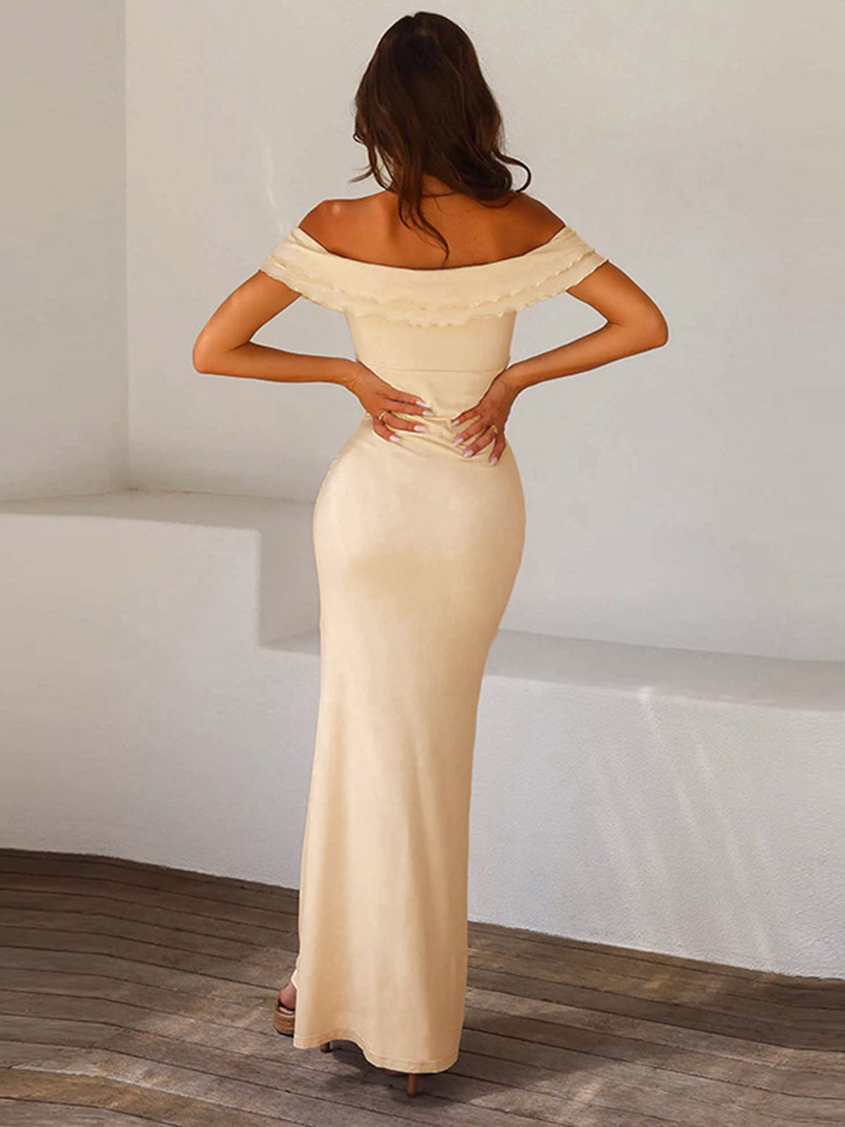 Clara | Off-Shoulder Rüschensaum Maxikleid