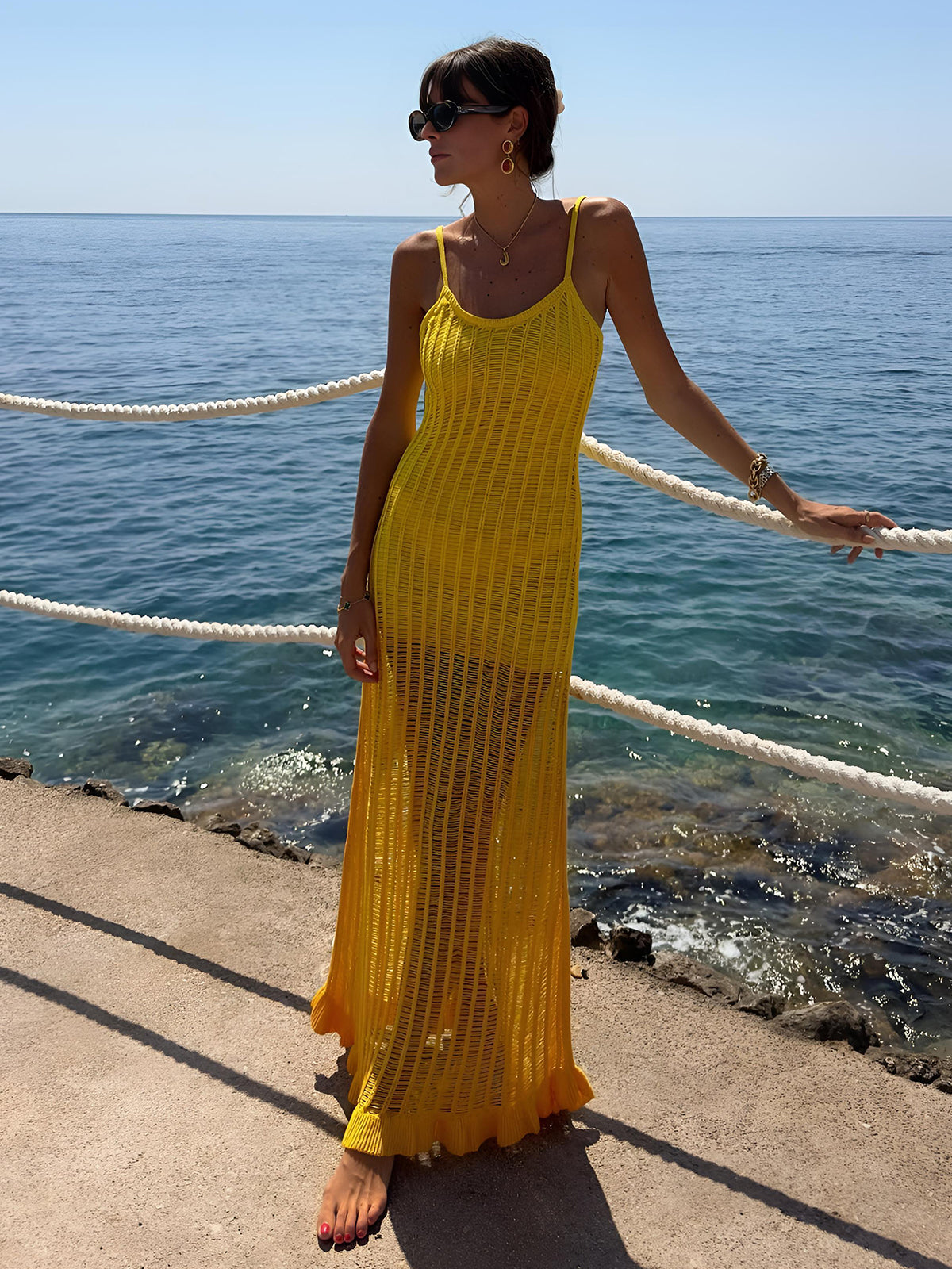 Anna | Midi Kleid mit Rüschendetails und offenen Elementen