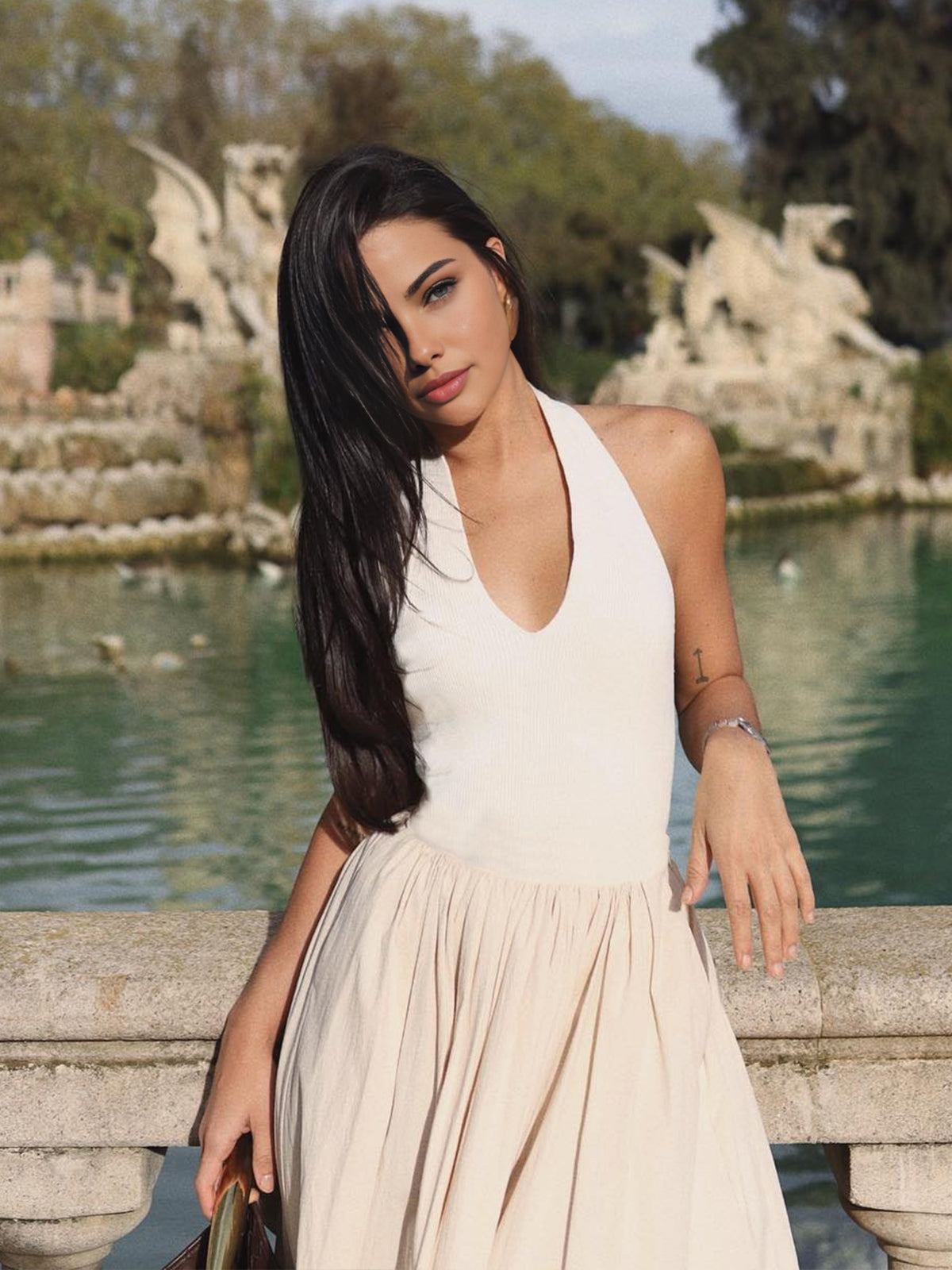 Clara | Halterloses Kleid mit Taschen