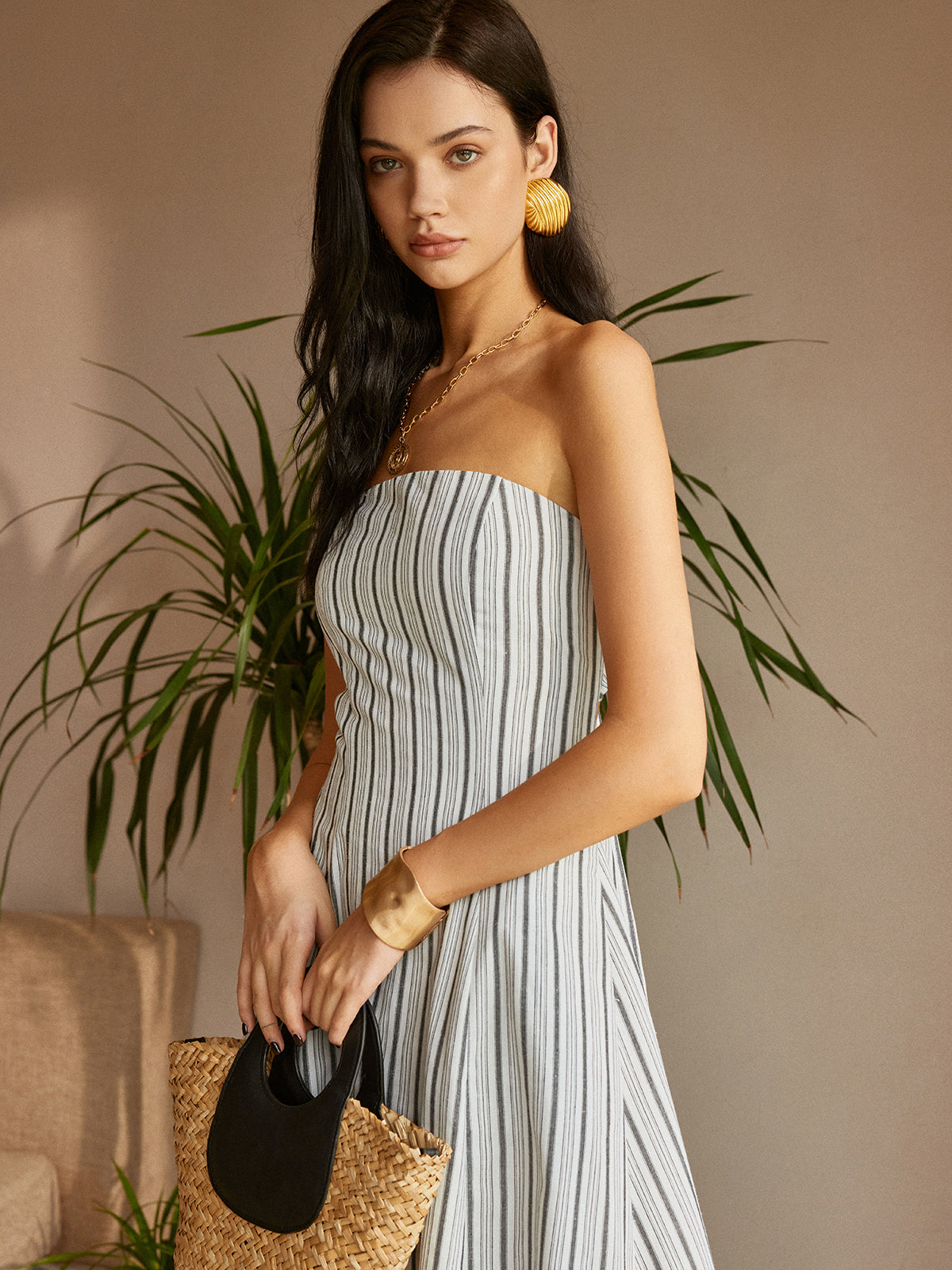 Clara | Elegantes Off-Shoulder Kleid aus Baumwolle und Leinen