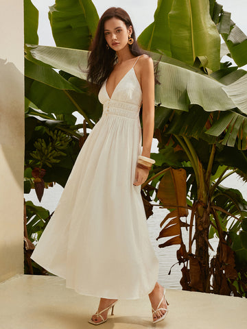 Clara | Rückenfreies plissiertes Kleid mit tiefem V-Ausschnitt