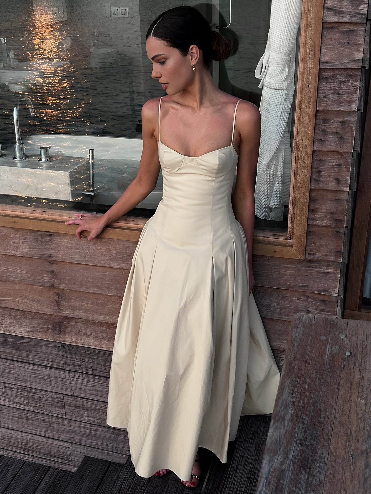 Lisa | Plissiertes Maxikleid