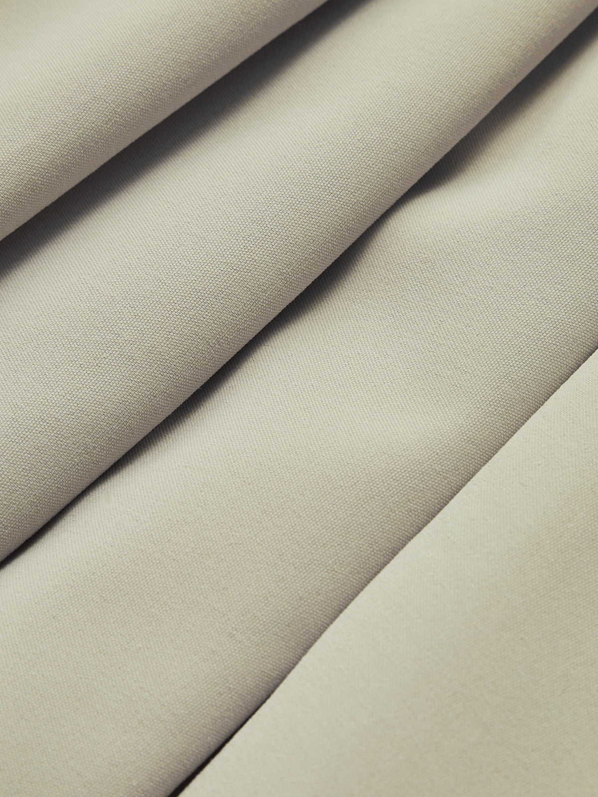 Clara | Strapazfreies Plisseekleid in Kurzform