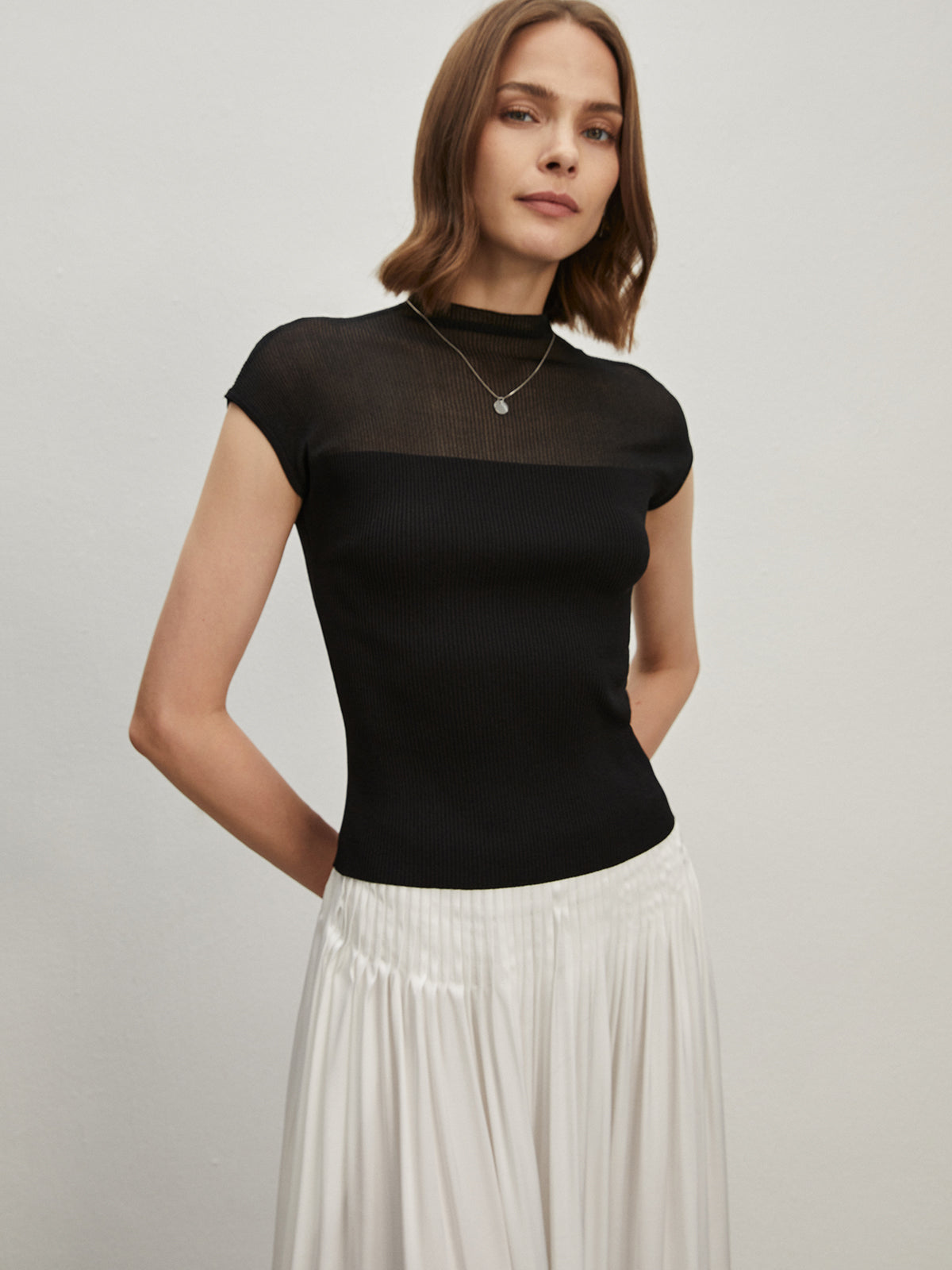 Emilia | Elegantes Rippenstrick-Top mit Kappenschulter