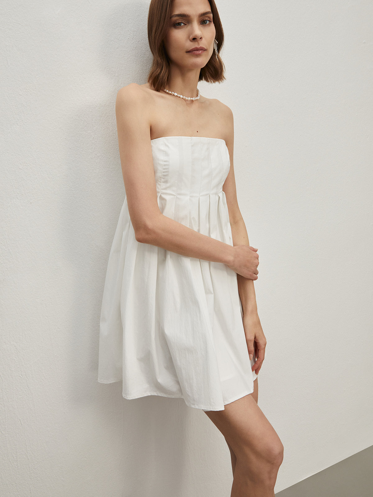 Annika | Schulterfreies Faltenkleid