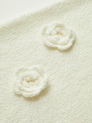 Clara | 3D Blumen V-Ausschnitt Strickkleid