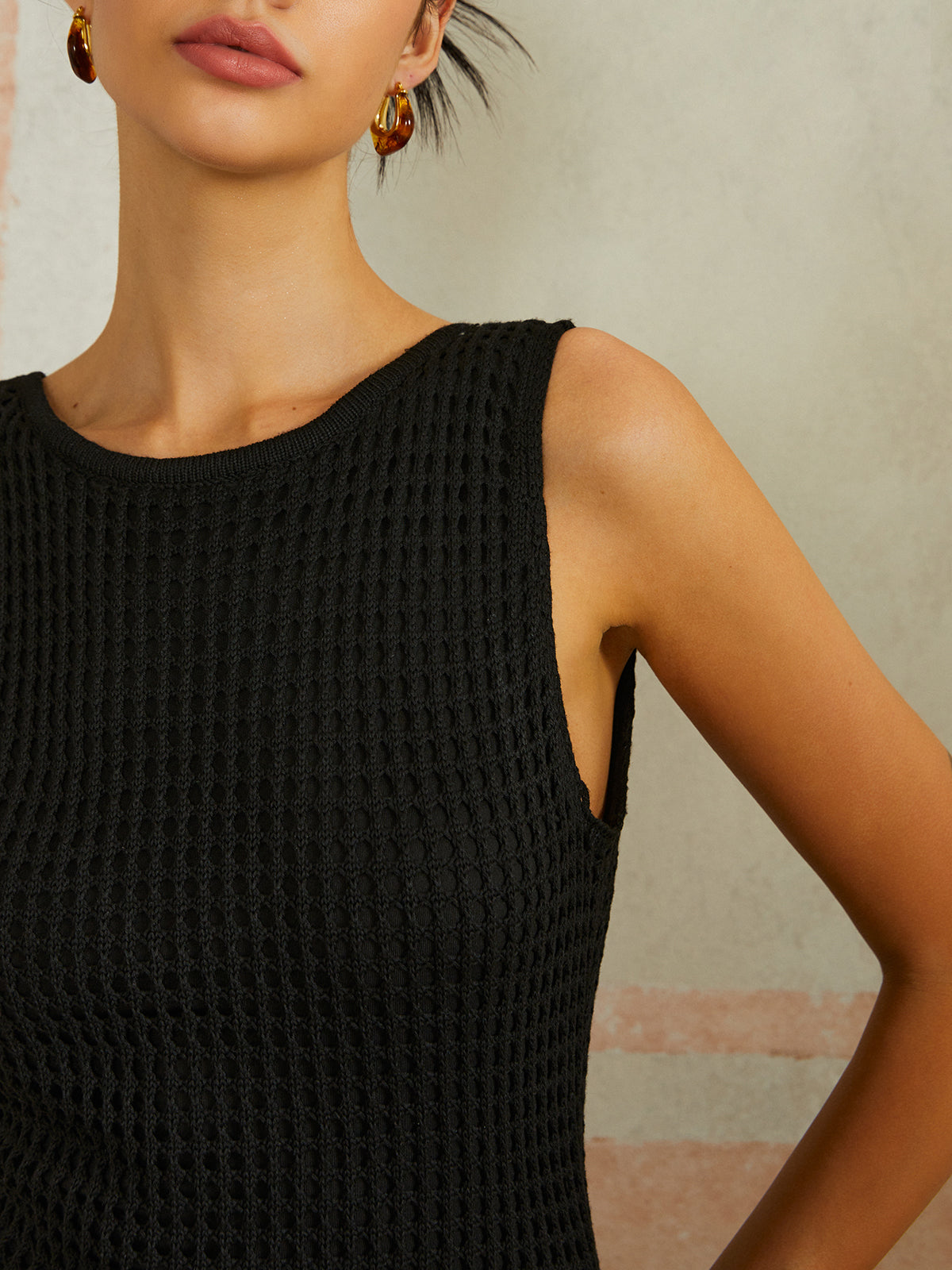 Clara | Rückenfreies Strickkleid mit Schlitz