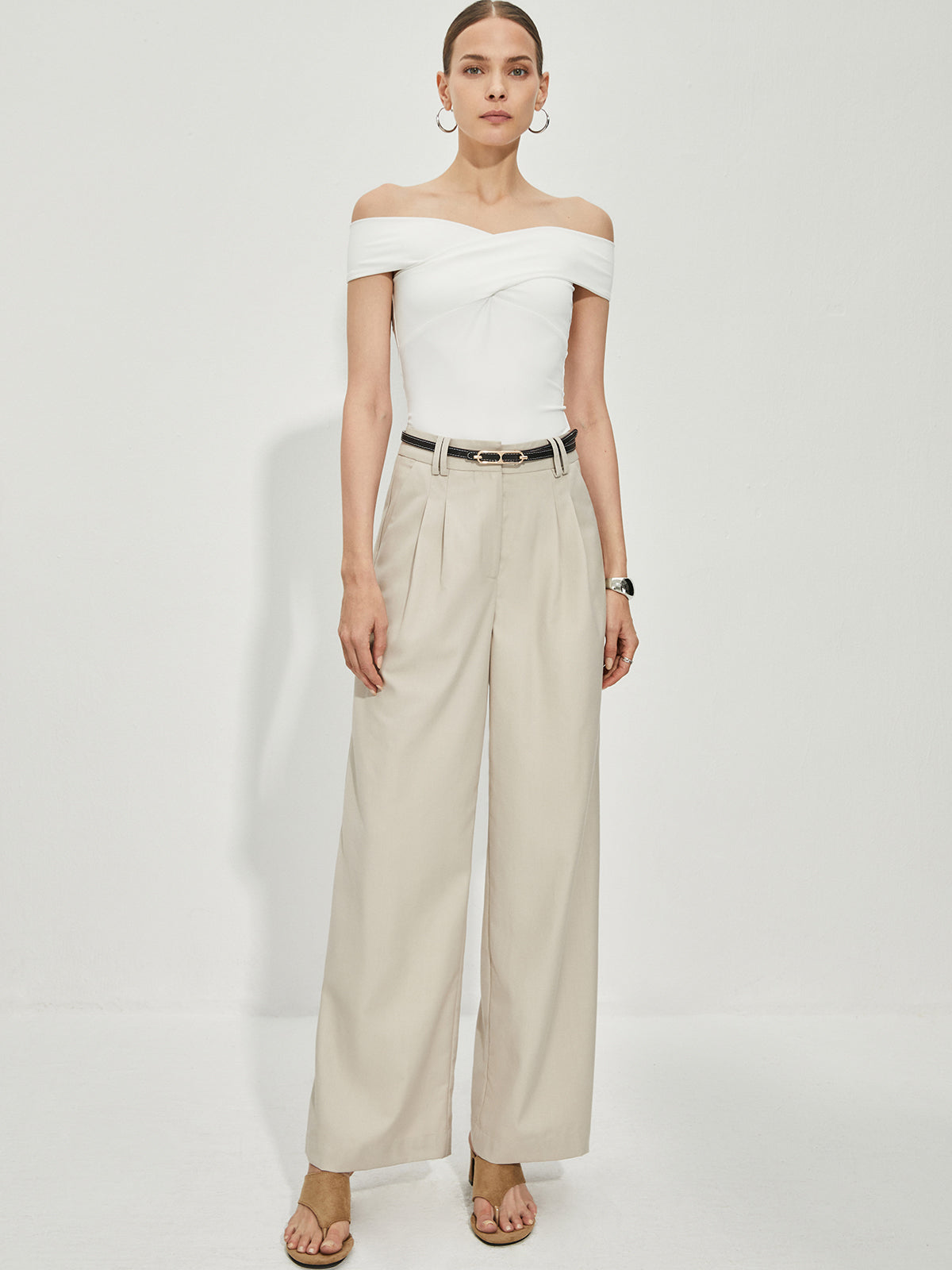 Marie | Elegantes Off-Shoulder T-Shirt