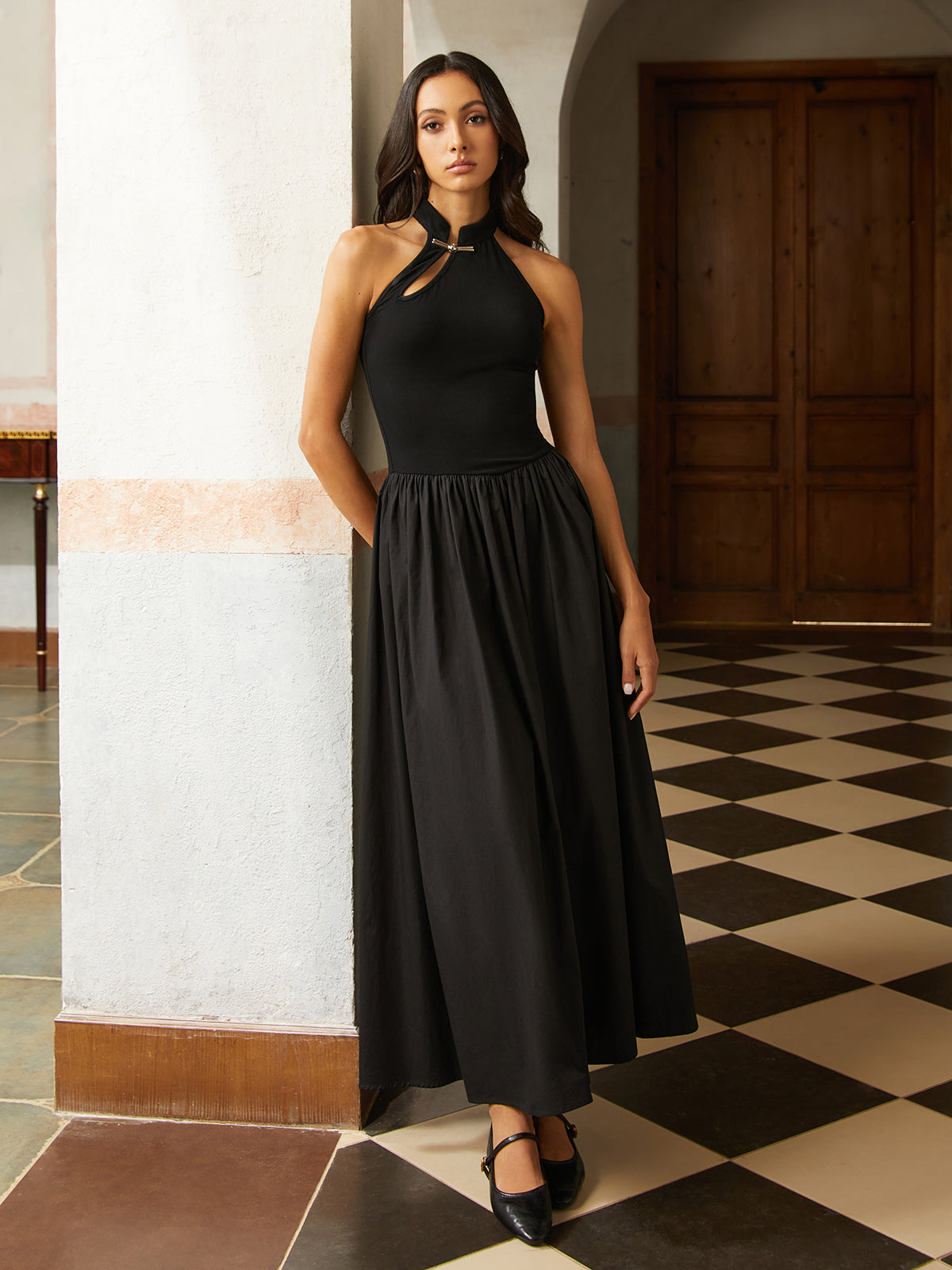 Clara | Asymmetrisches Schulterkleid mit Falten und Taschen