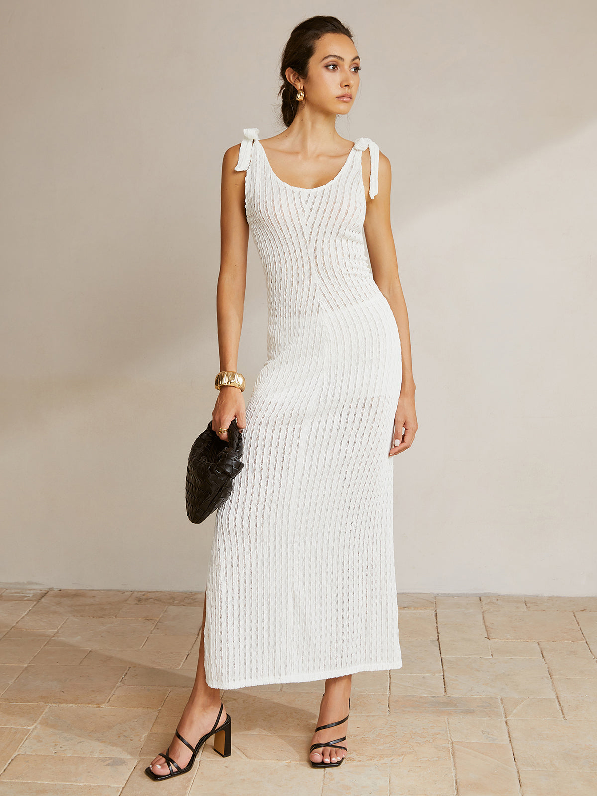 Clara | Elegantes Maxikleid mit Schulterbändern und Schlitzen