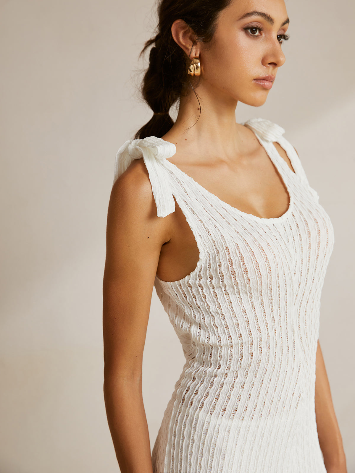 Clara | Elegantes Maxikleid mit Schulterbändern und Schlitzen