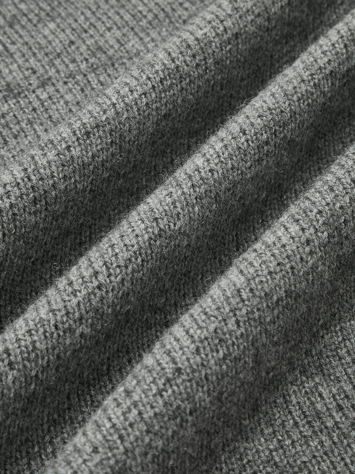 Max | Retro V-Ausschnitt Knopf-Cardigan