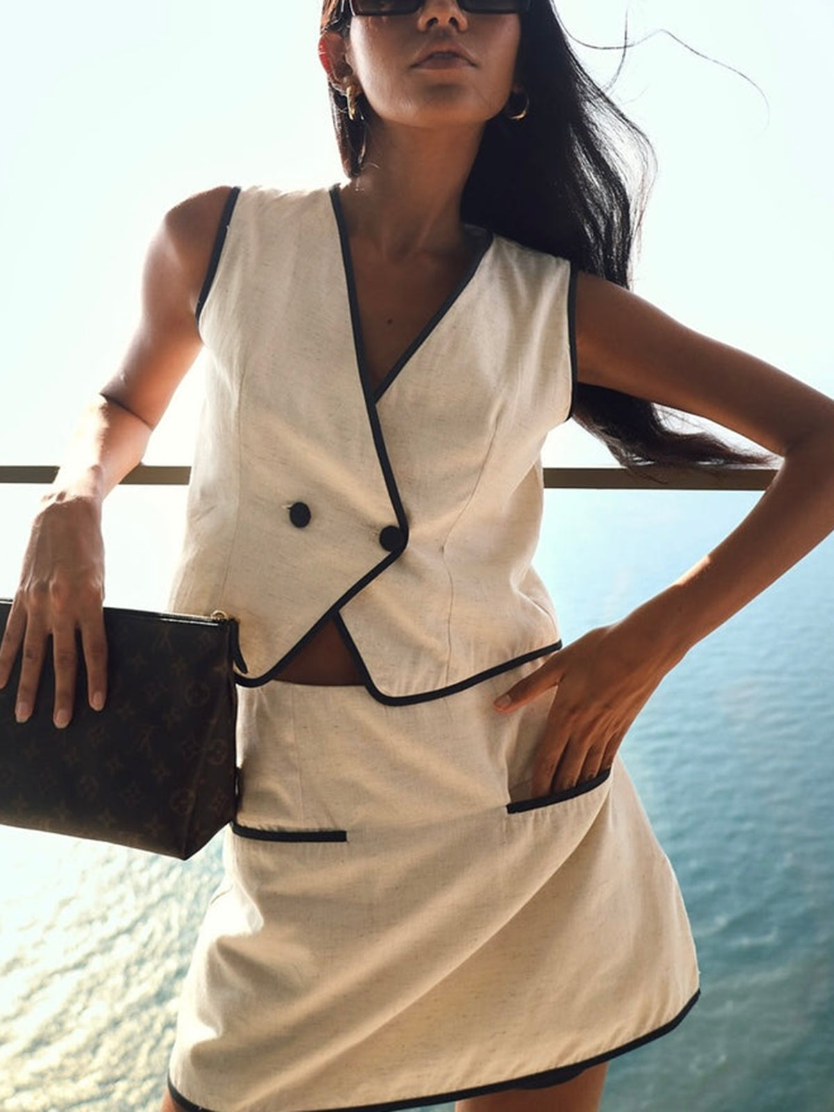 Clara | Elegantes V-Ausschnitt Set mit Shorts