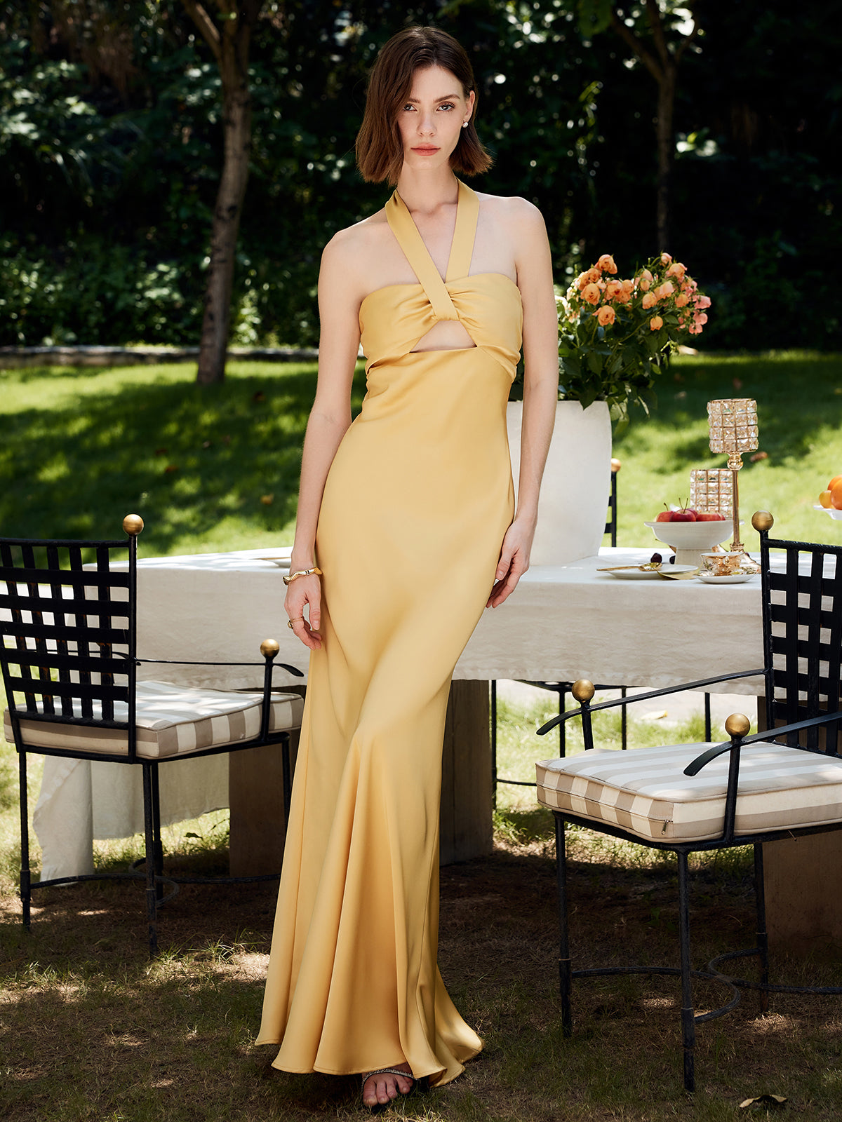 Livia | Elegantes Satin-Halterkleid