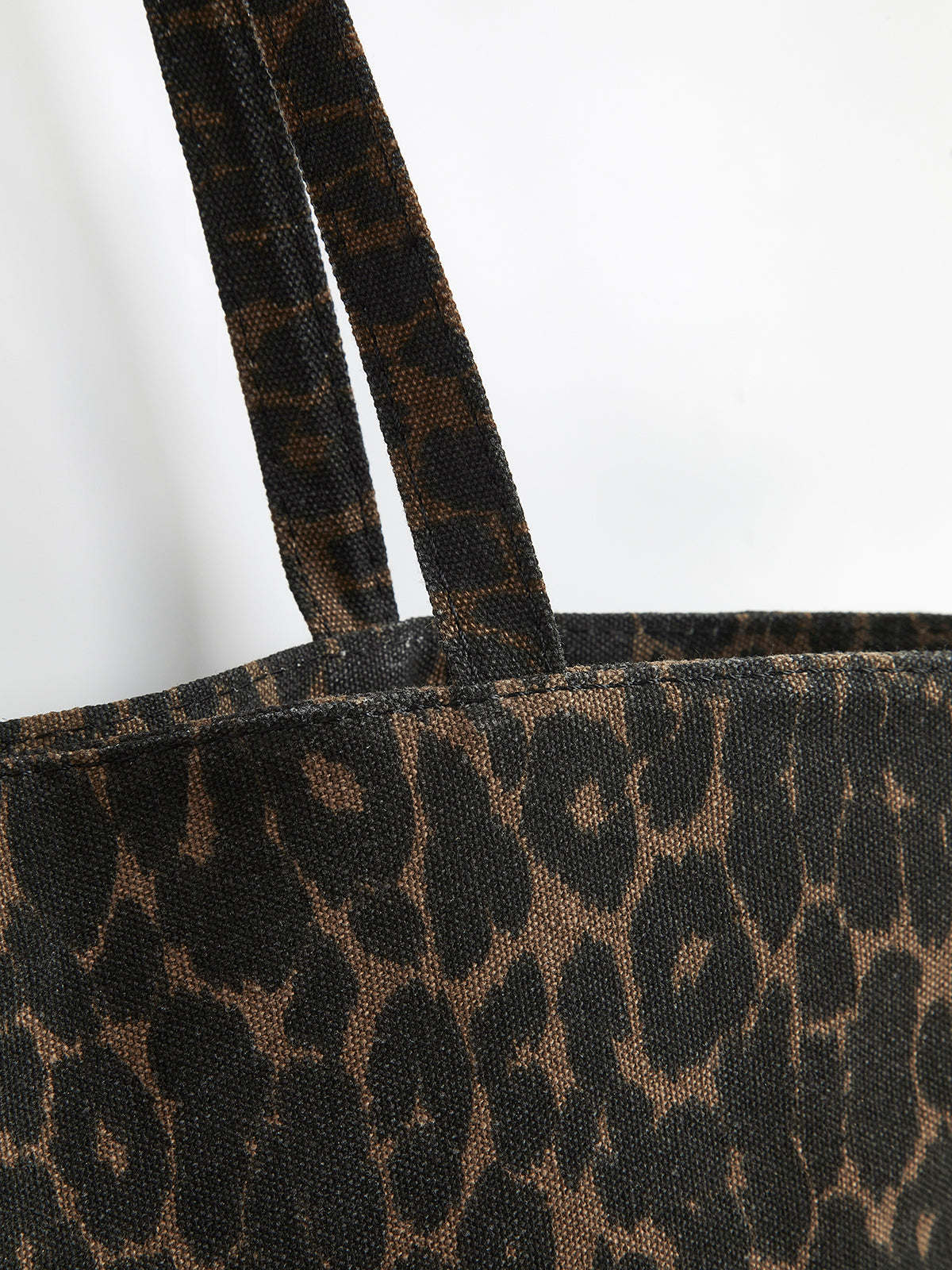 Leonie | Modische Leo Schultertasche